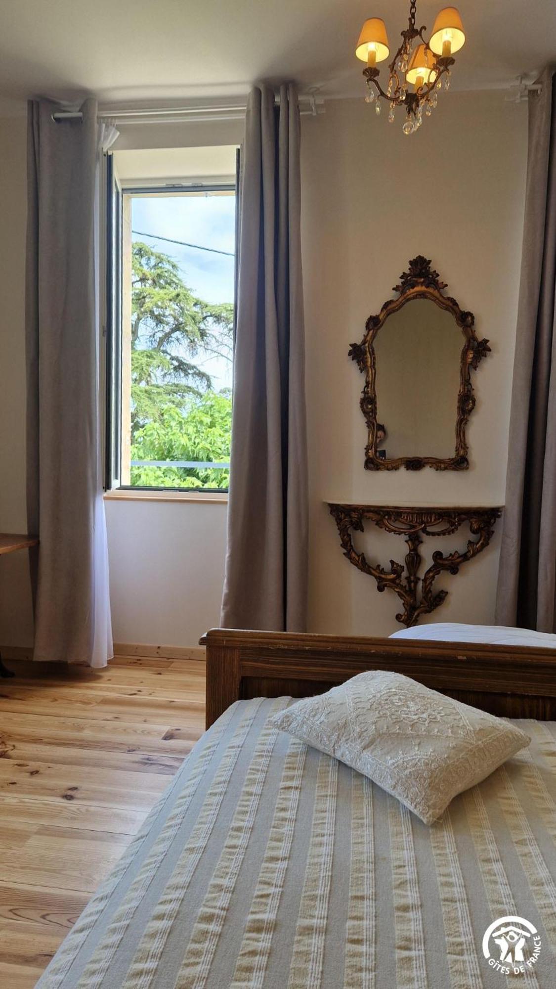 Aux Roses De Cedres Chambre Savane Salvagnac Εξωτερικό φωτογραφία